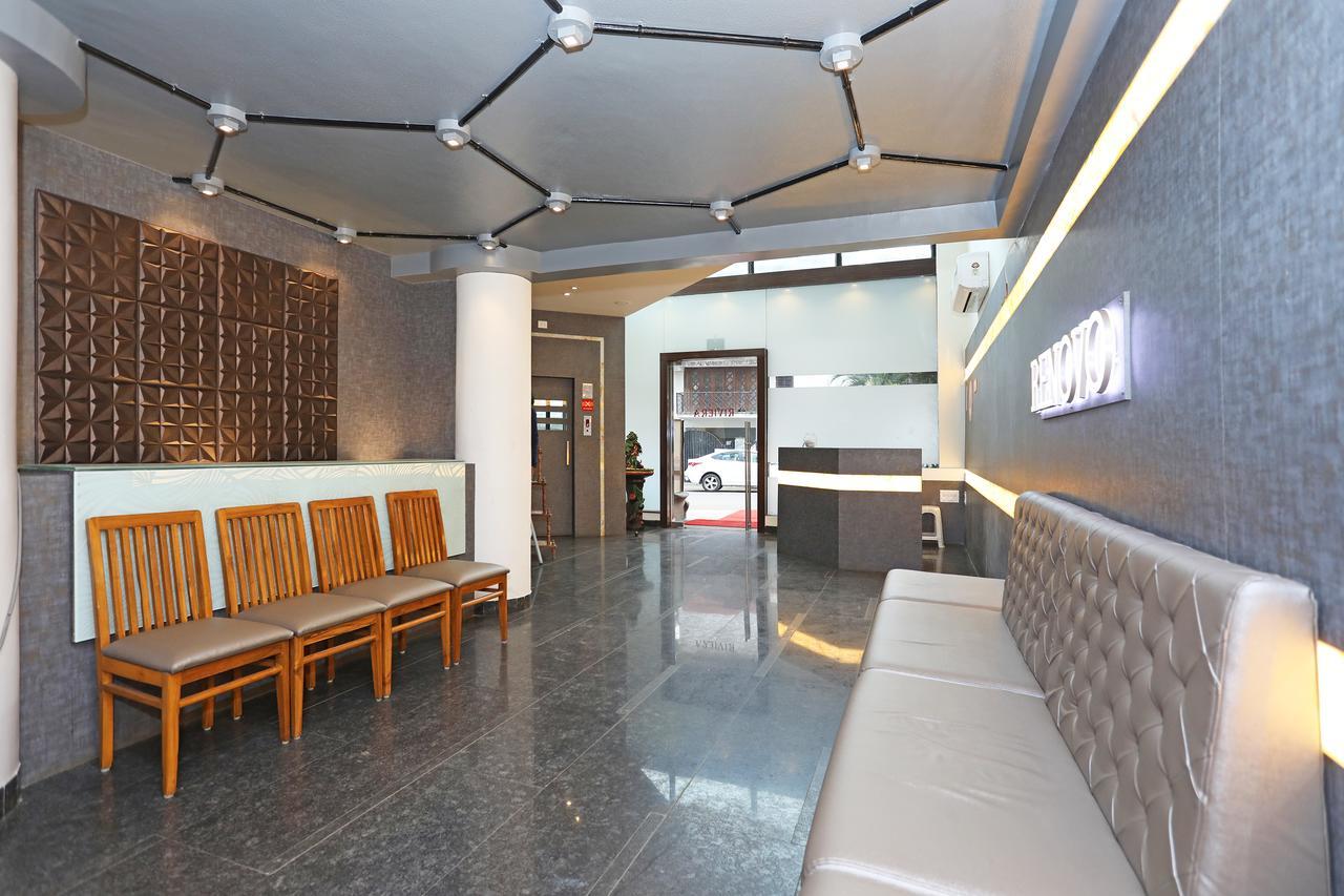 Oyo 10672 Hotel Riviera Nashik Exterior photo