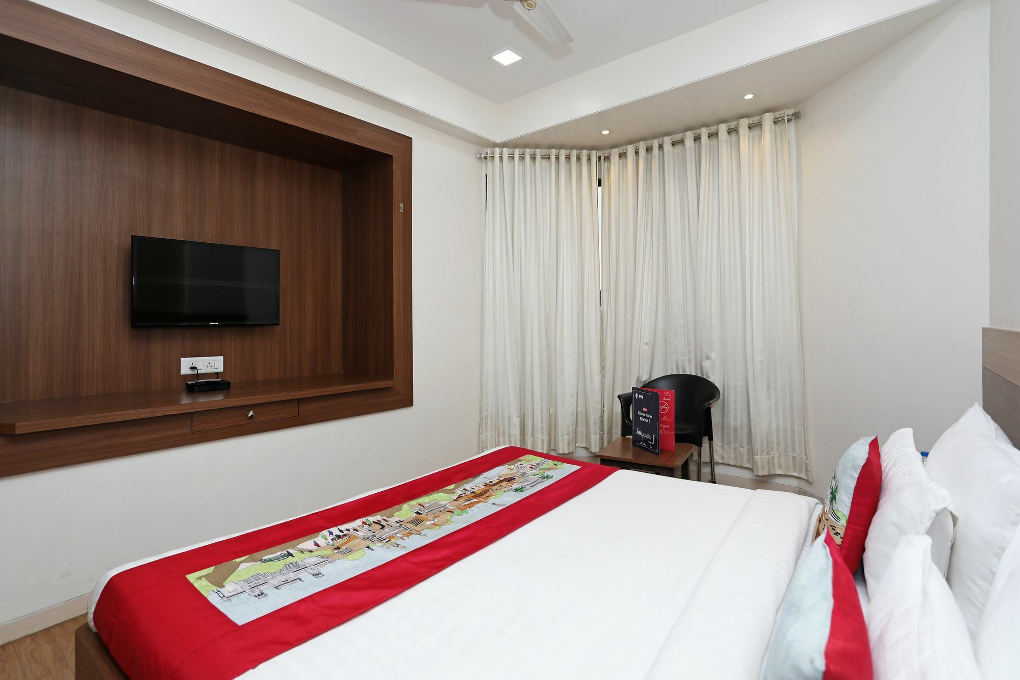 Oyo 10672 Hotel Riviera Nashik Exterior photo
